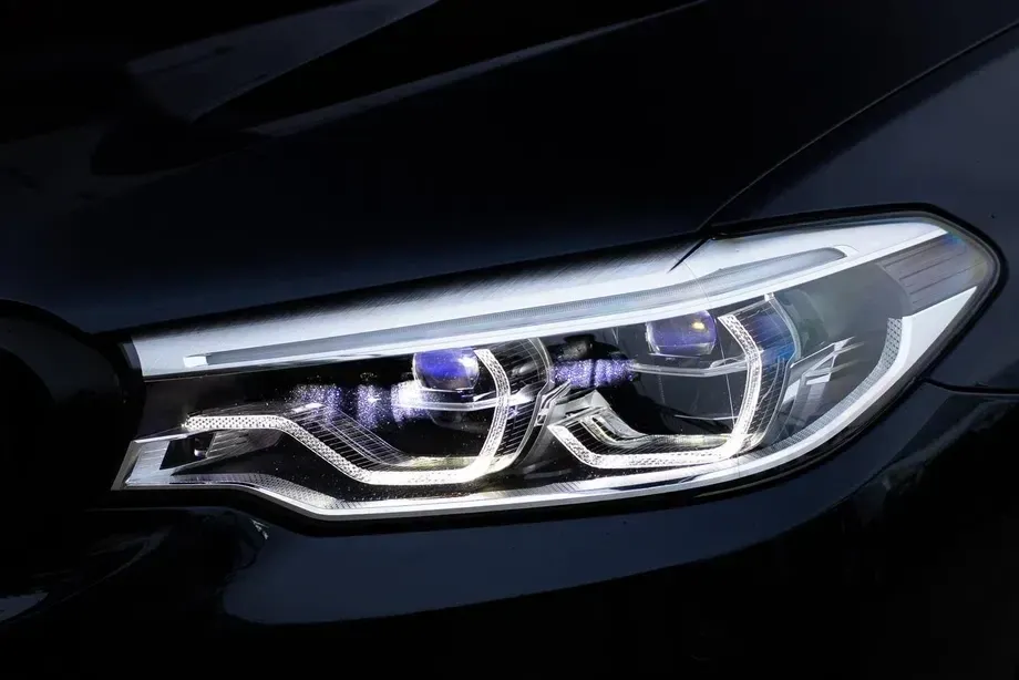 BMW Seria 5 G30/G31 530e AT PHEV — imagine 6