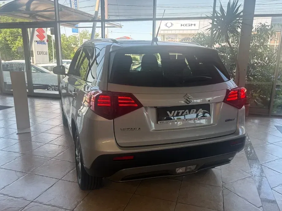 Suzuki Vitara 1.4 Boosterjet 6MT MHEV Passion — imagine 2