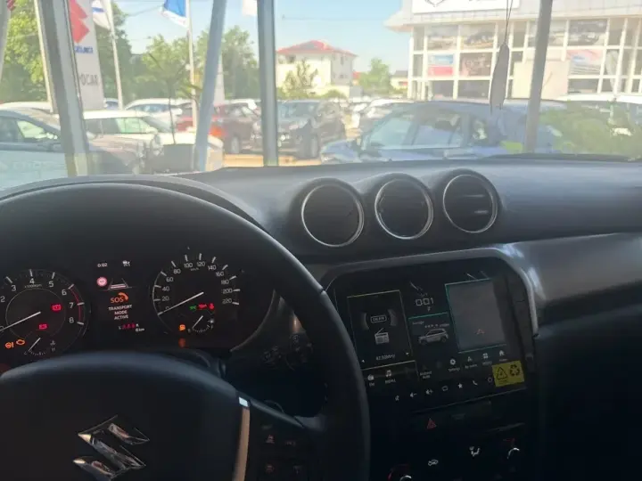 Suzuki Vitara 1.4 Boosterjet 6MT MHEV Passion