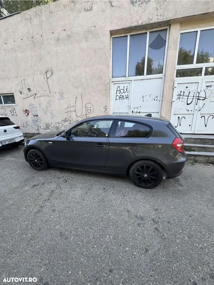 BMW Seria 1 E81/E82/E87/E88 [2004 - 2011] 118i — imagine 3