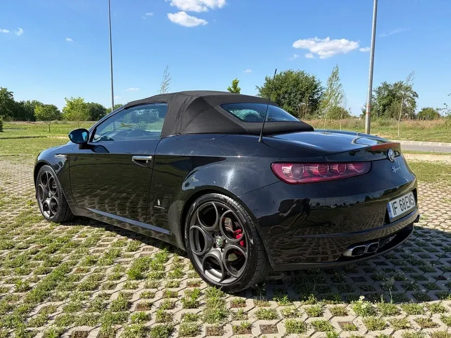 Alfa Romeo Spider 2.4 JTDM 20V DPF Aut. Italia Independent — imagine 5