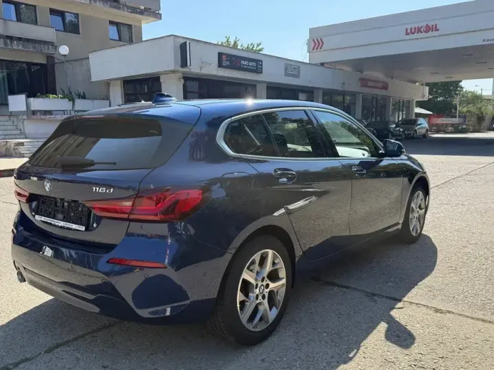 BMW Seria 1 F40/F52 116d Edition Colorvision