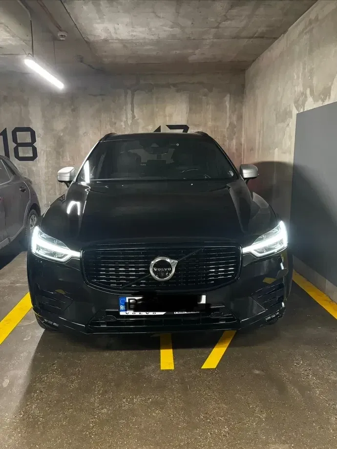Volvo XC 60 II T6 AWD R-Design — imagine 2