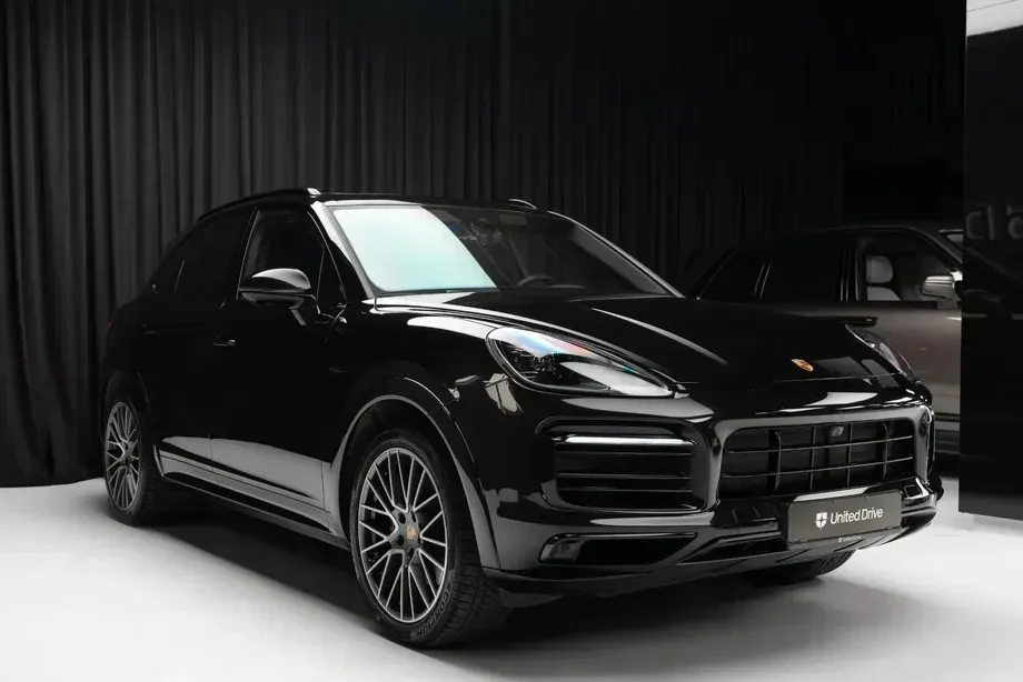 Porsche Cayenne E-Hybrid — imagine 3