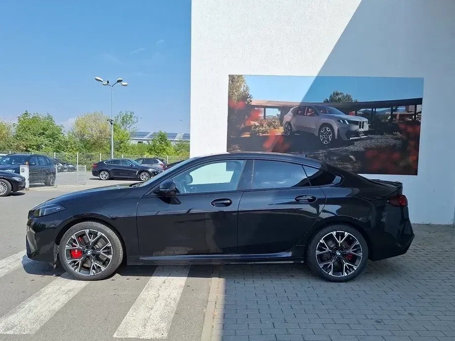 BMW Seria 2 220d AT MHEV — imagine 3