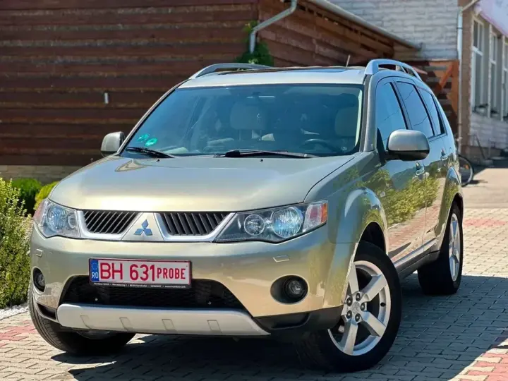 Mitsubishi Outlander II 2.0 DI-D Intense