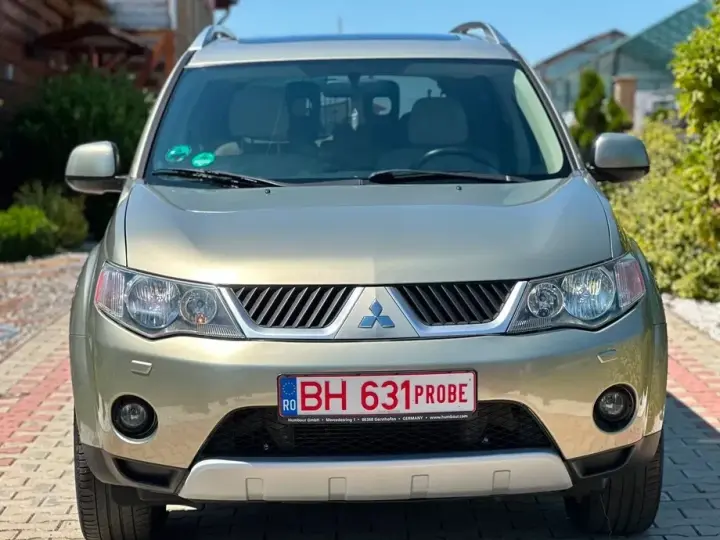Mitsubishi Outlander II 2.0 DI-D Intense