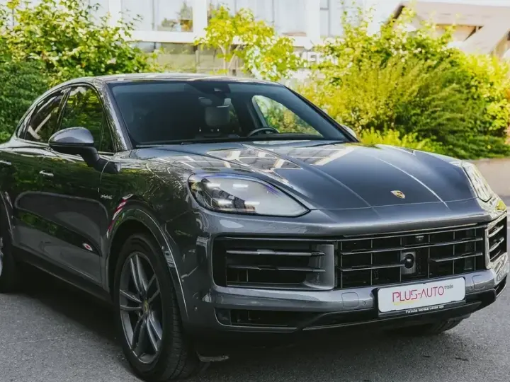 Porsche Cayenne Coupe E-Hybrid