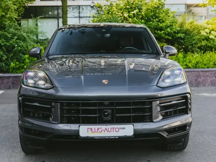 Porsche Cayenne Coupe E-Hybrid