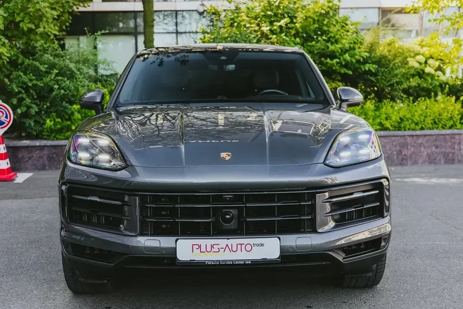 Porsche Cayenne Coupe E-Hybrid — imagine 2
