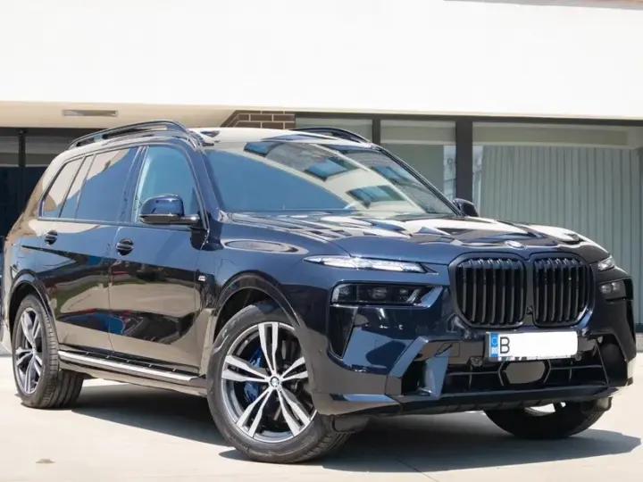 BMW X7 xDrive40i AT MHEV
