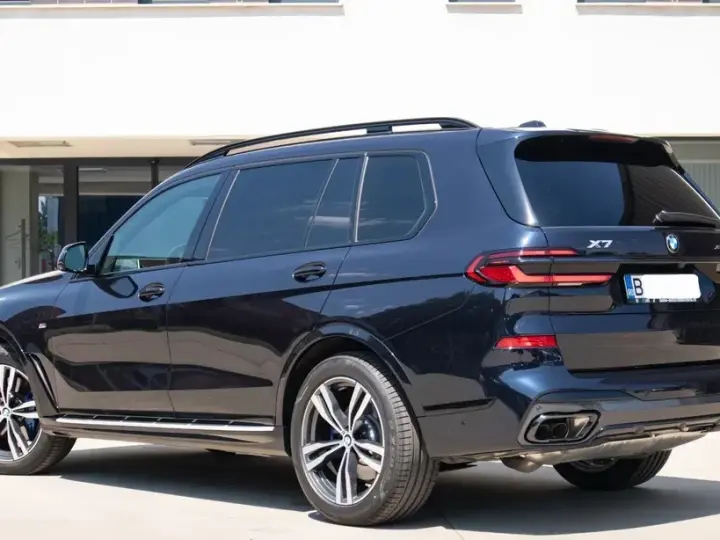 BMW X7 xDrive40i AT MHEV