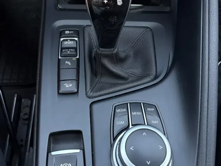 BMW X1 xDrive20d AT