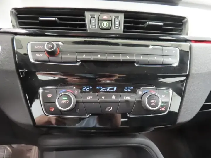 BMW X1 F48