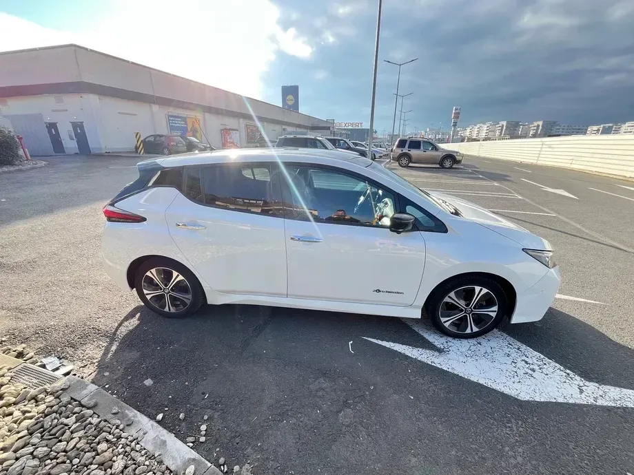 Nissan Leaf II Tekna — imagine 2