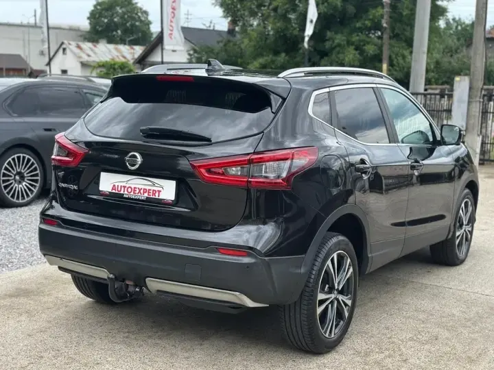 Nissan Qashqai 1.7D 150CP ALL MODE 4X4-I X-TRONIC N-Connecta