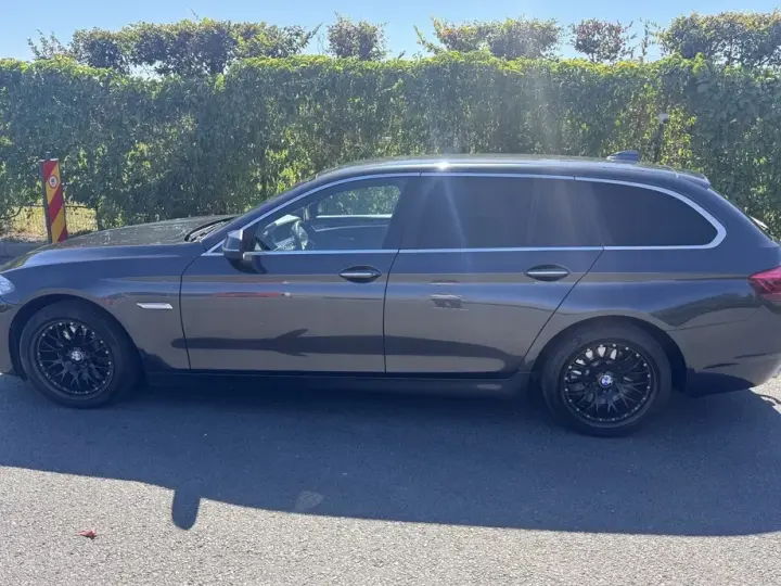 BMW Seria 5 525d Aut.