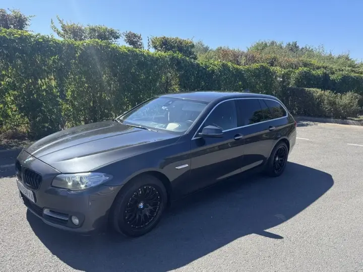 BMW Seria 5 525d Aut.