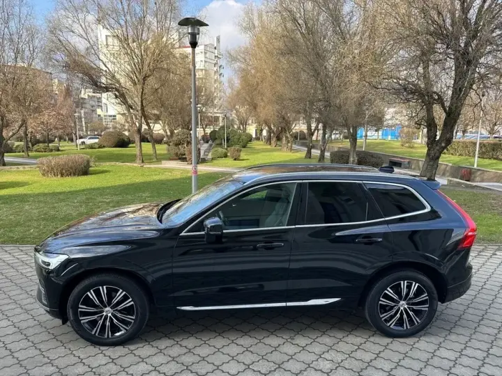 Volvo XC 60 B4 MHEV AT8 FWD Inscription