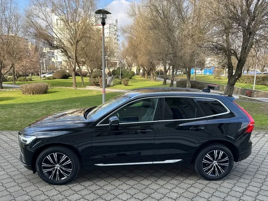 Volvo XC 60 B4 MHEV AT8 FWD Inscription — imagine 2