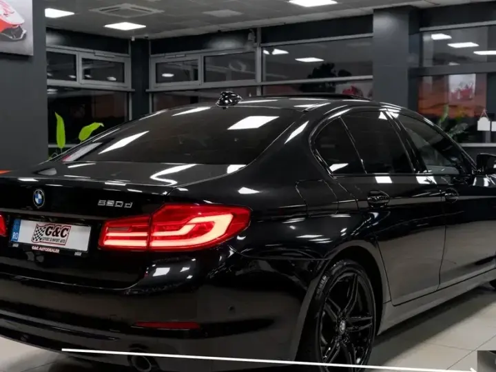 BMW Seria 5 G30/G31 520d Aut. Sport Line