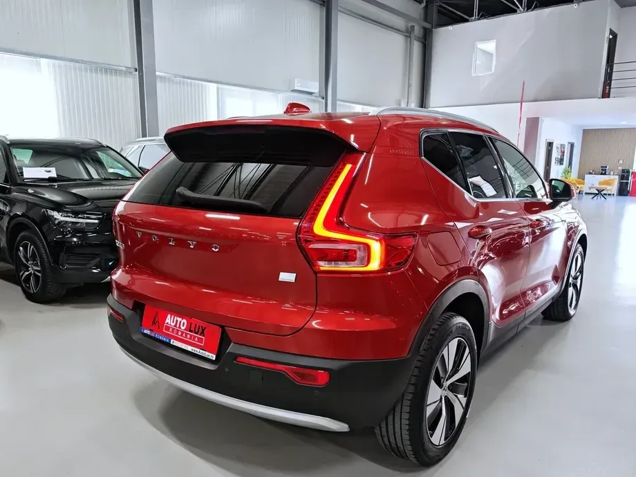 Volvo XC 40 T4 Recharge DKG Inscription Expression — imagine 4
