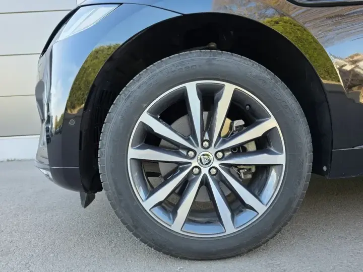 Jaguar F-Pace D200 AWD R-Dynamic SE