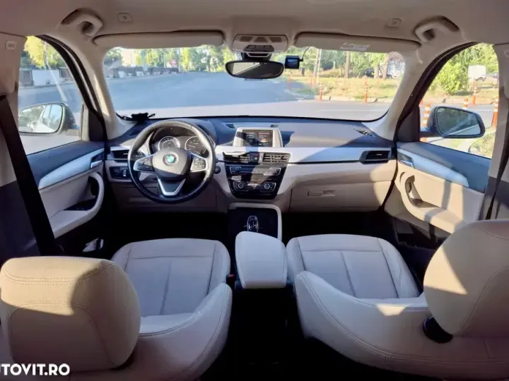 BMW X1 sDrive18i AT