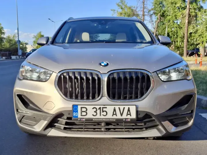BMW X1 sDrive18i AT