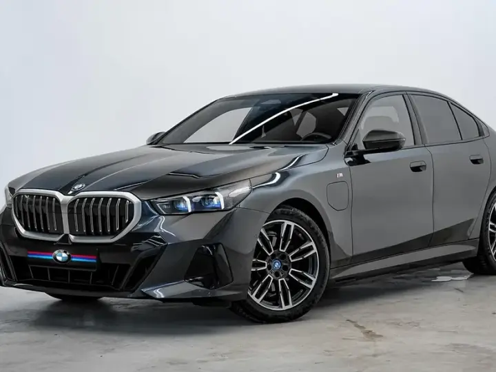 BMW Seria 5 530e Aut.