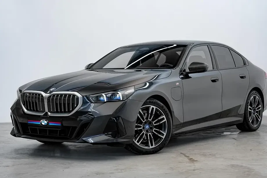 BMW Seria 5 530e Aut. — imagine 4
