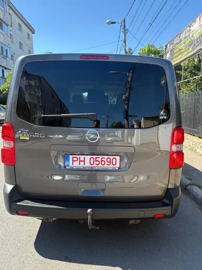 Opel Vivaro 2.0 CDTI 142CP Crew Van L Start/Stop Sarcina Crescuta Enjoy — imagine 6