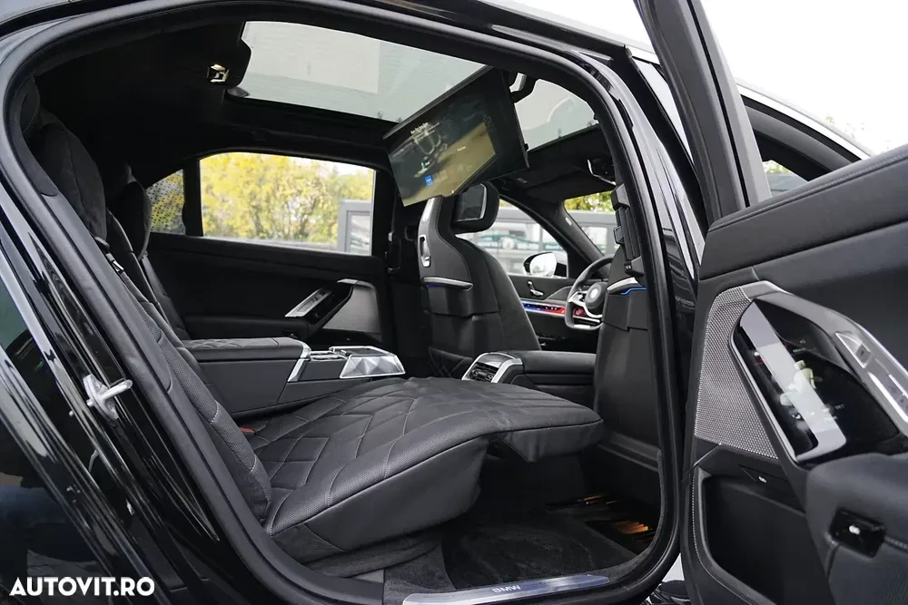 BMW Seria 7 G70 [2022-Prezent] — imagine 3