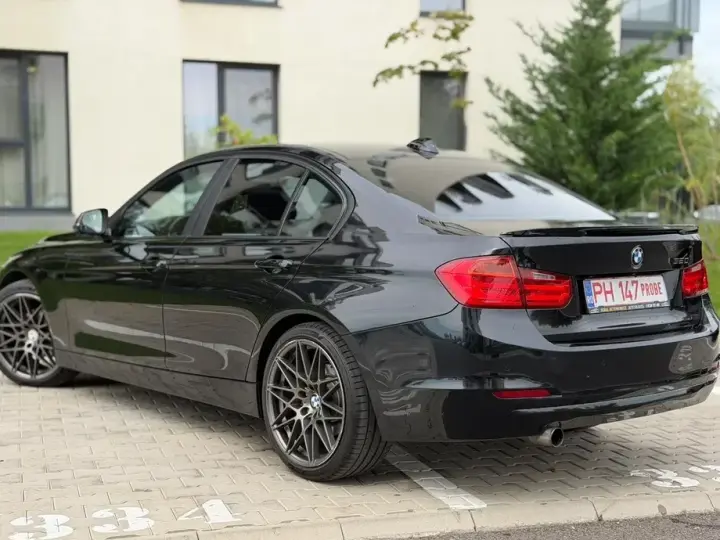 BMW Seria 3 F30/F31/F34 320i Aut. Sport Line