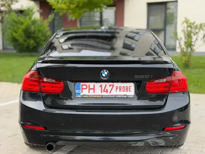 BMW Seria 3 F30/F31/F34 320i Aut. Sport Line