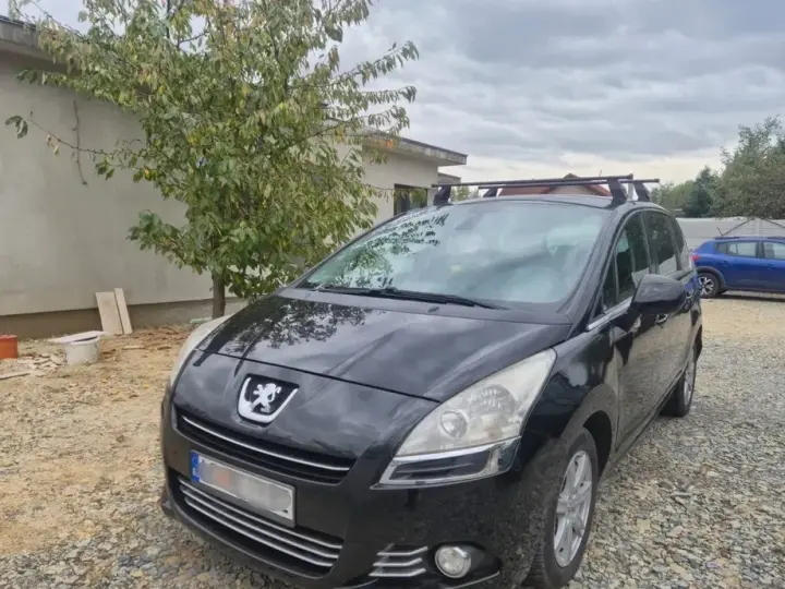 Peugeot 5008 I