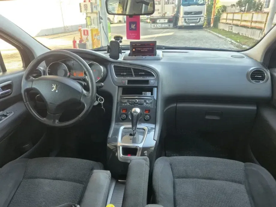 Peugeot 5008 I — imagine 6