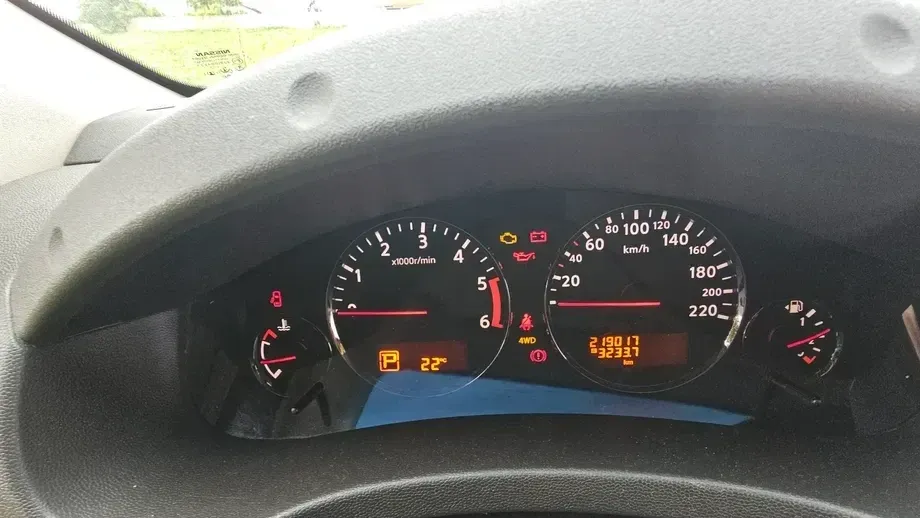 Nissan Navara III — imagine 5