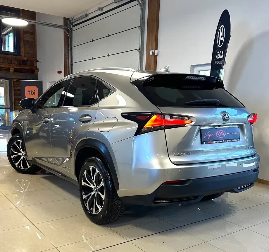 Lexus NX 300h — imagine 6