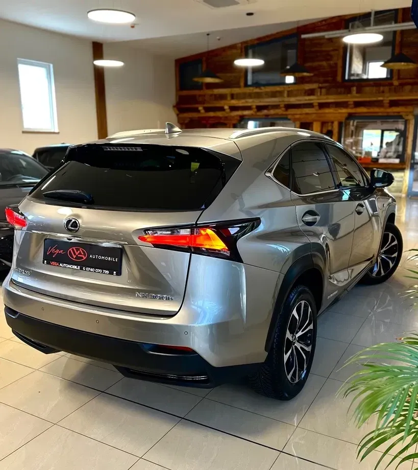 Lexus NX 300h — imagine 4
