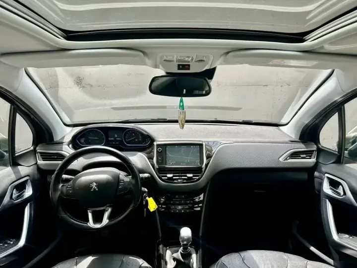 Peugeot 2008 I