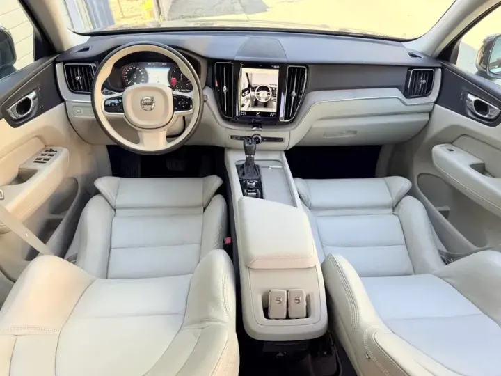 Volvo XC 60 II D4 AWD Geartronic Inscription