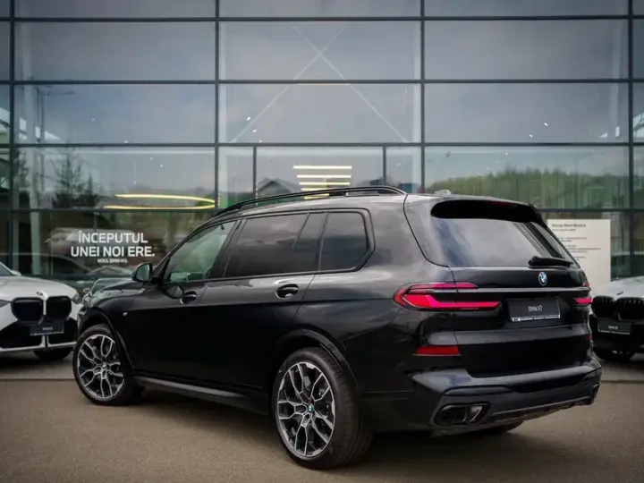 BMW X7 xDrive40i AT MHEV