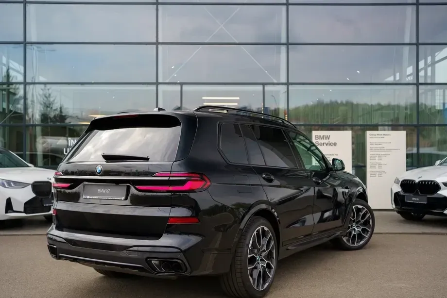 BMW X7 xDrive40i AT MHEV — imagine 4
