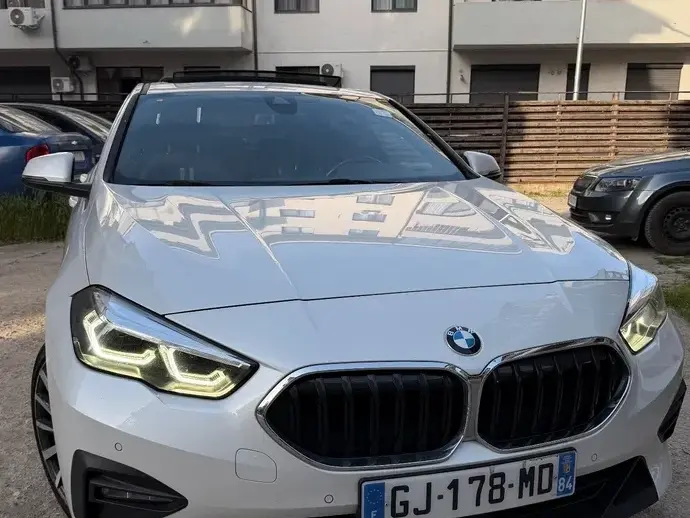 BMW Seria 2 218d AT