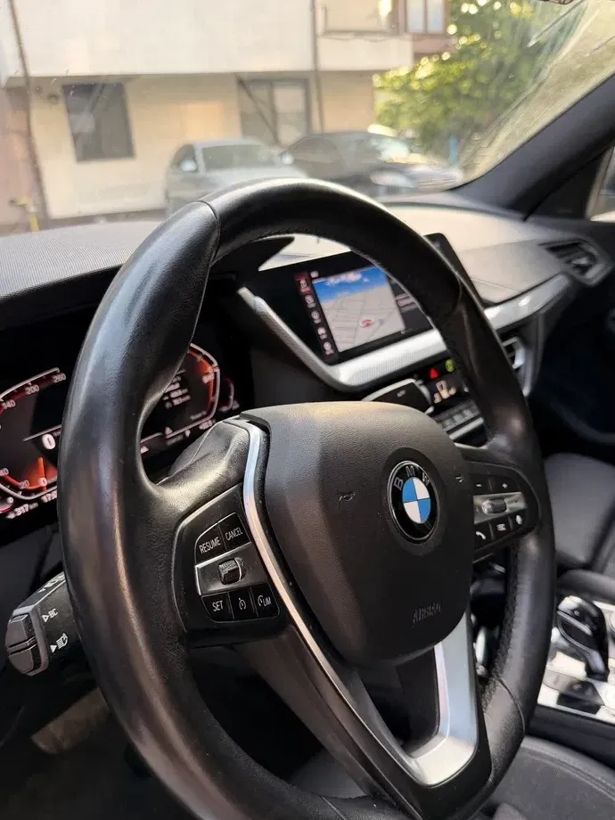 BMW Seria 2 218d AT — imagine 6