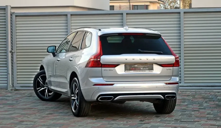 Volvo XC 60 II D4 R-Design — imagine 3