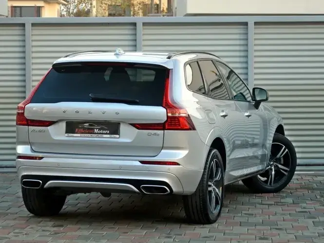 Volvo XC 60 II D4 R-Design