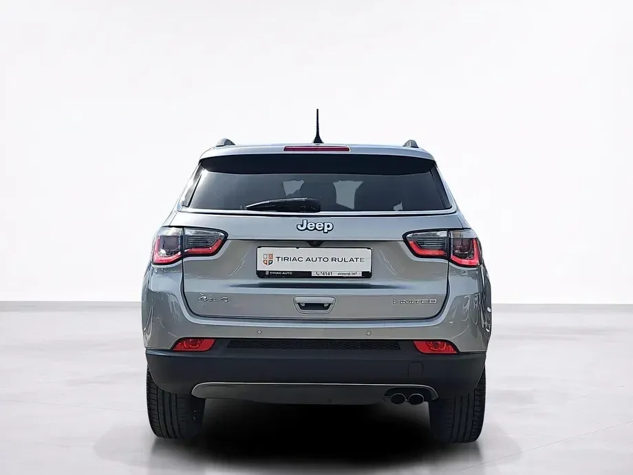Jeep Compass — imagine 4