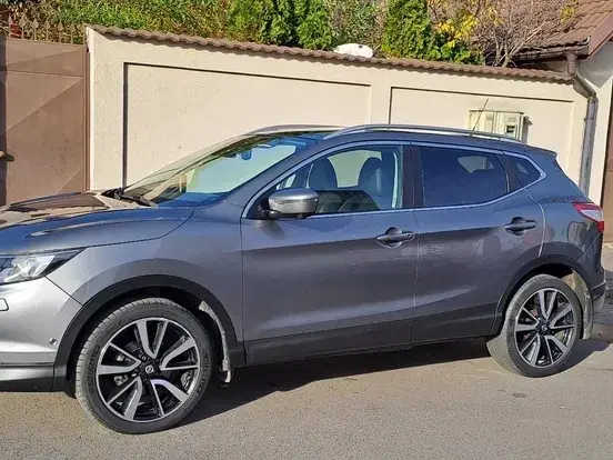 Nissan Qashqai II 1.6 DCI Xtronic TEKNA